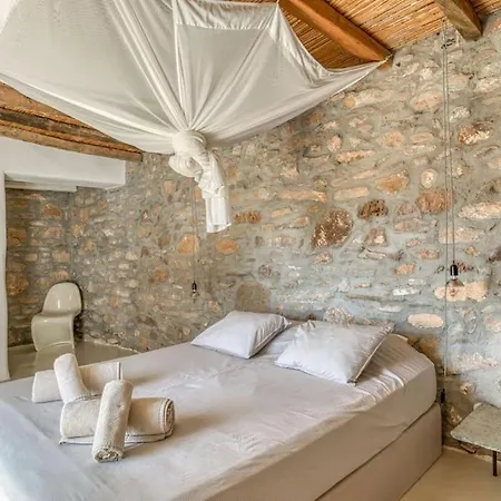 Finca - Atypical